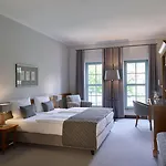Schloss Pillnitz Szálloda 4*