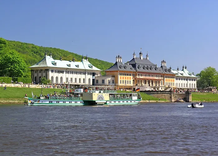 Schloss Pillnitz Отель Дрезден